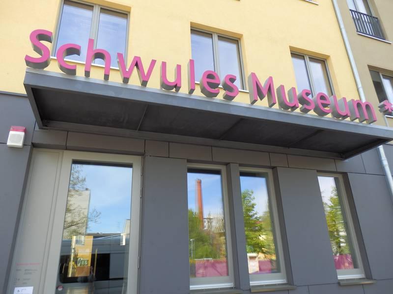 Physique Pictorial reprint among German gay museum's archival holdings
